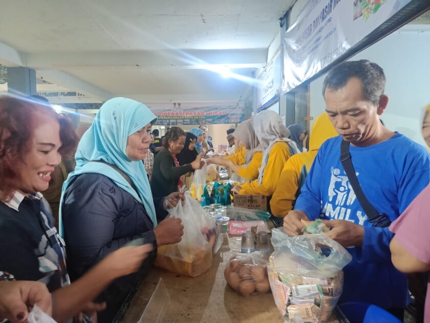 Dinas Perdagangan Kota Metro Gelar Operasi Pasar Murah
